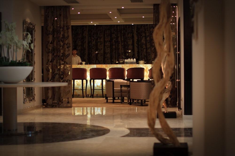 Donatello Boutique Hotel Almaty Luaran gambar