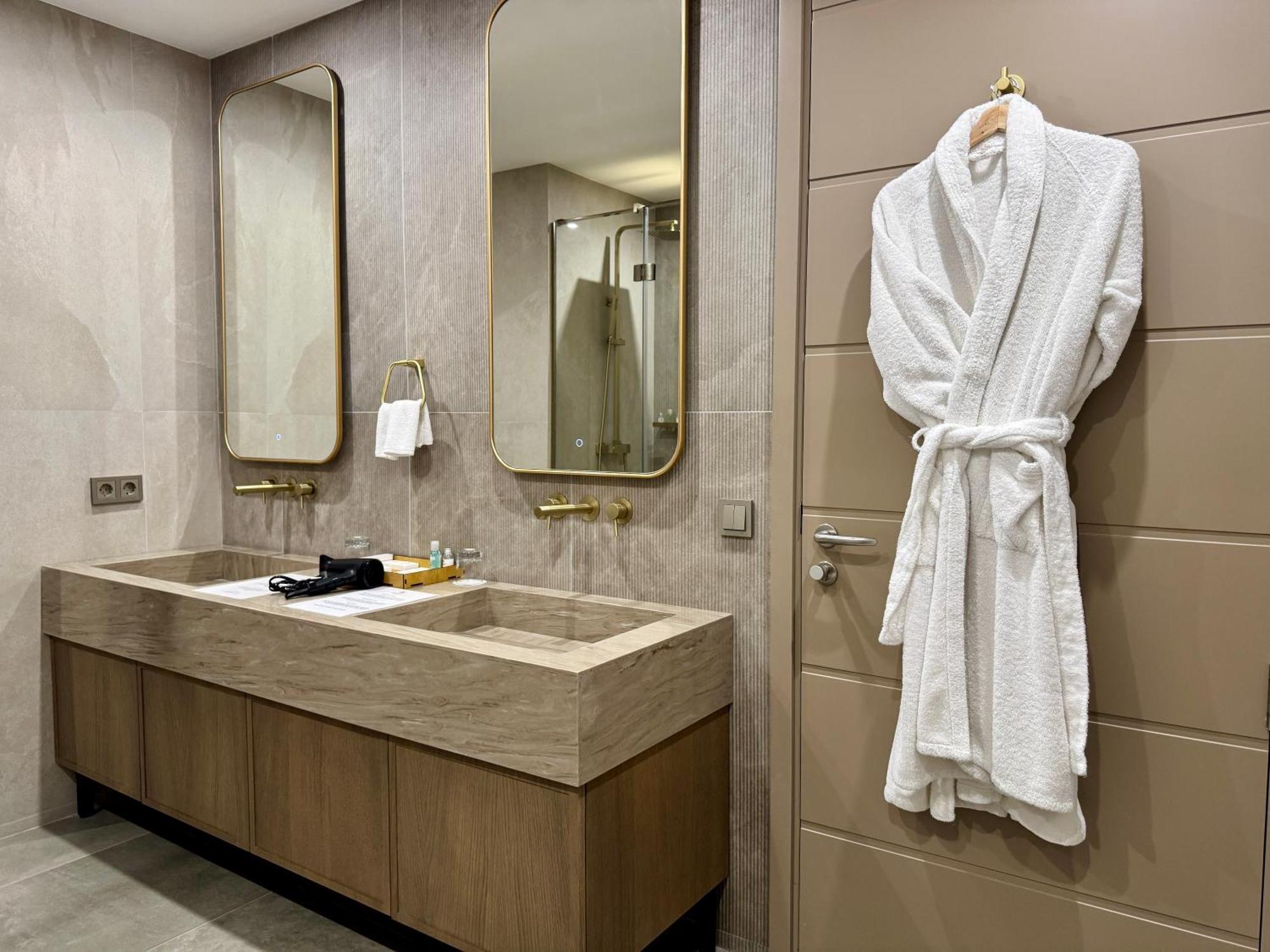 Donatello Boutique Hotel Almaty Luaran gambar